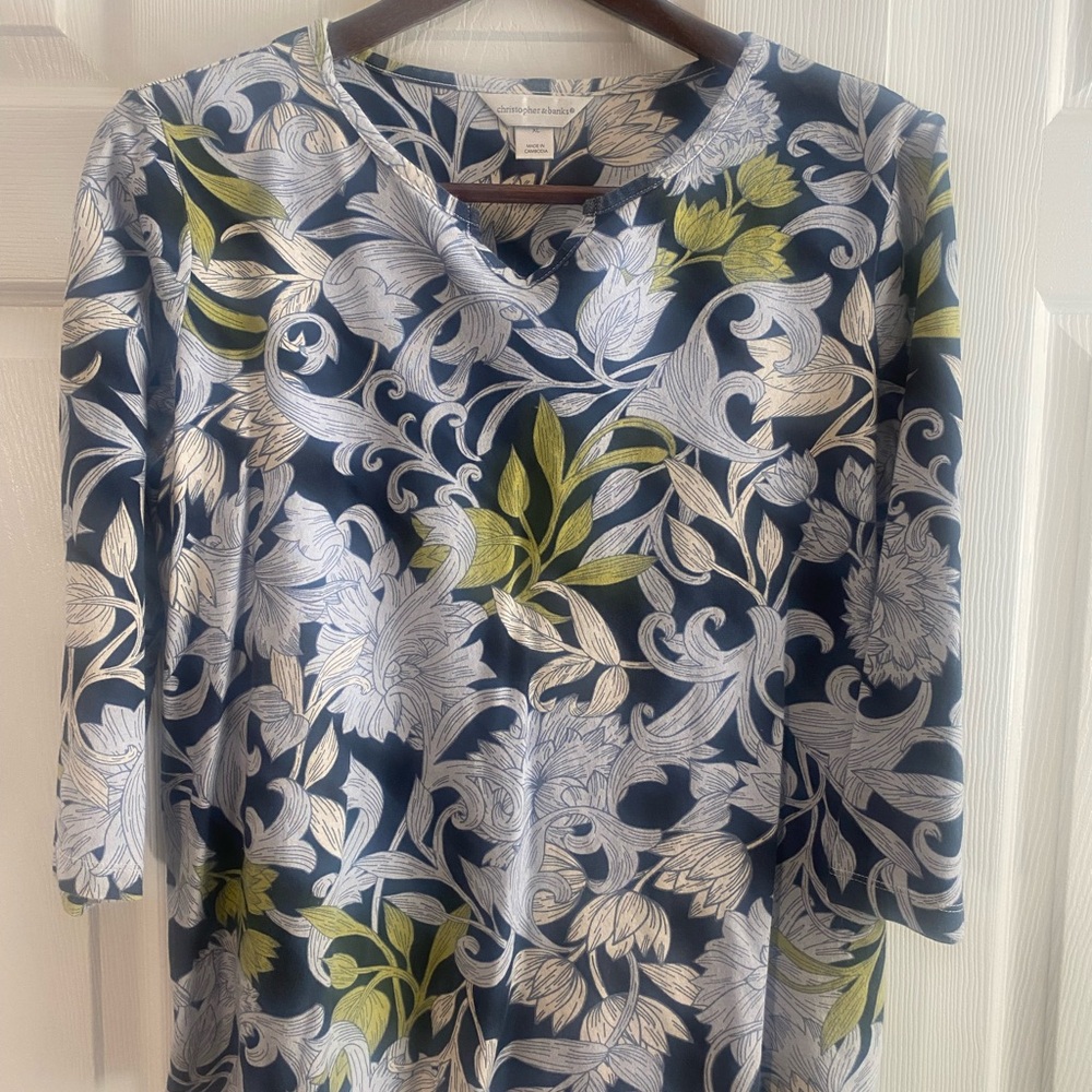 Christopher & Banks plus XLg 3/4 sleeve cotton Blue and White Floral Top